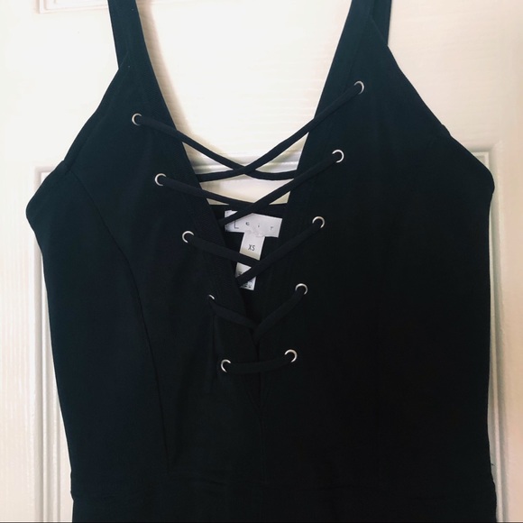 Leith Nordstrom Black Lace Up Front Body Con Dress - Picture 4 of 8